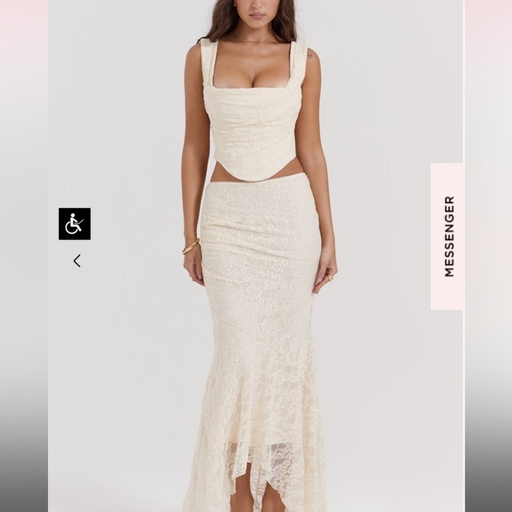 UNA VINTAGE CREAM LACE CORSET SKIRT SET